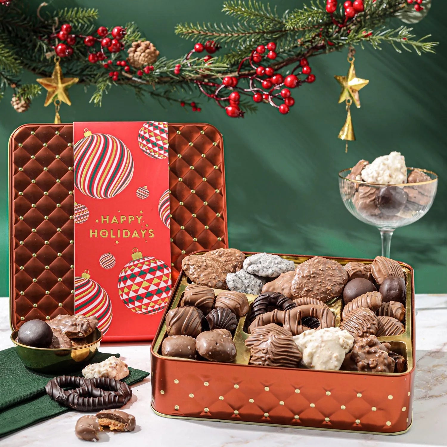 bsac-holiday-sleeve-lifestyle-1